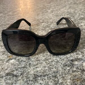 Like New Authentic Louis Vuitton Sunglasses